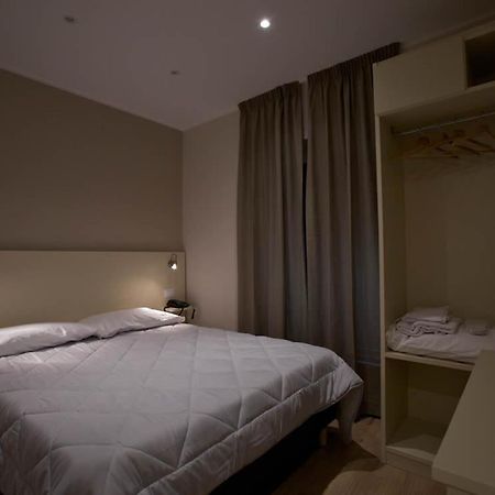 Onorati Hotel Priverno Buitenkant foto