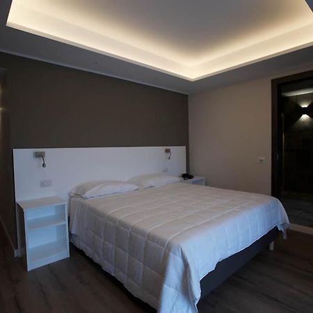 Onorati Hotel Priverno Buitenkant foto