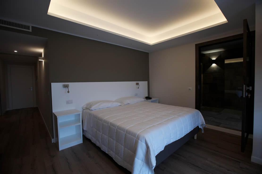 Onorati Hotel Priverno Buitenkant foto
